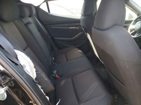 2025 MAZDA 3 Preferred Package