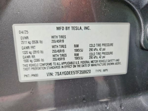 2026 TESLA MODEL Y