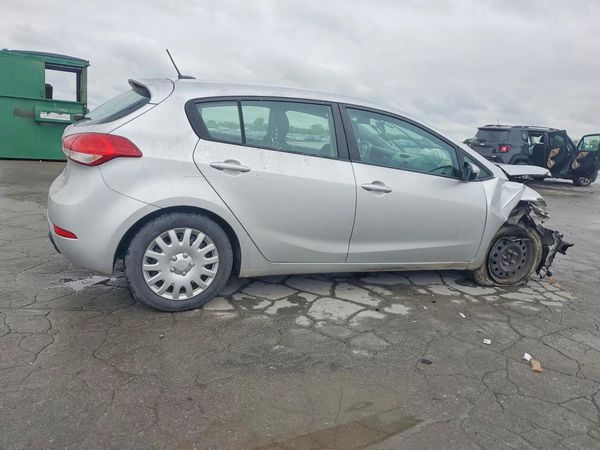 2016 KIA FORTE GL (Middle-Low Grade)