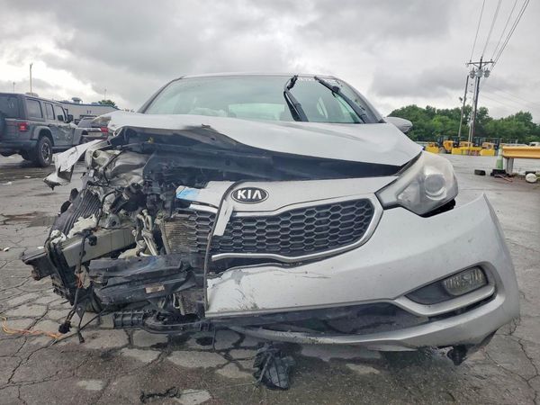 2016 KIA FORTE GL (Middle-Low Grade)