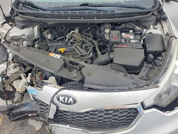 2016 KIA FORTE GL (Middle-Low Grade)