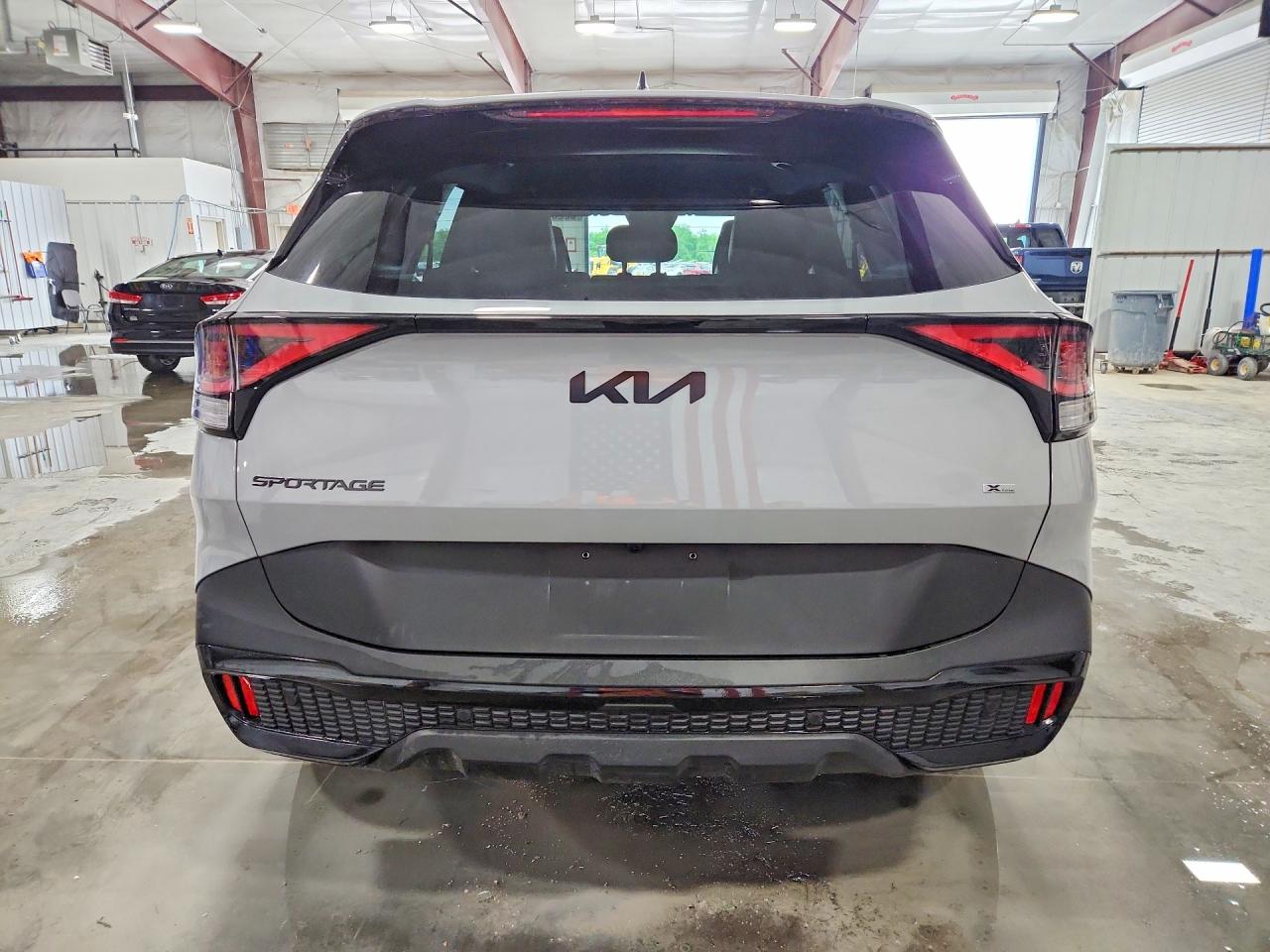 2025 KIA SPORTAGE X-LINE