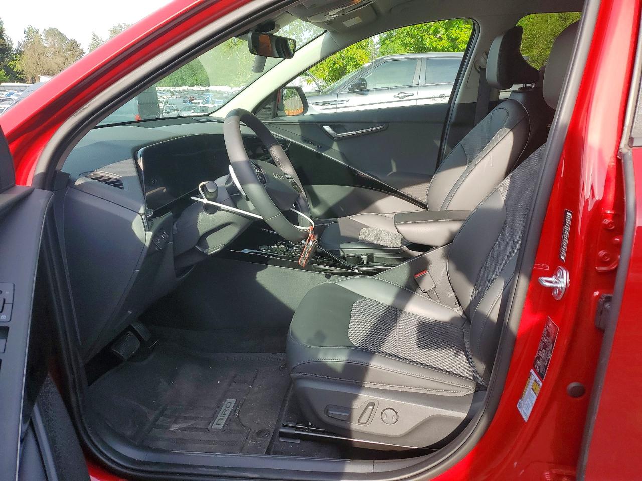 2024 KIA NIRO EX