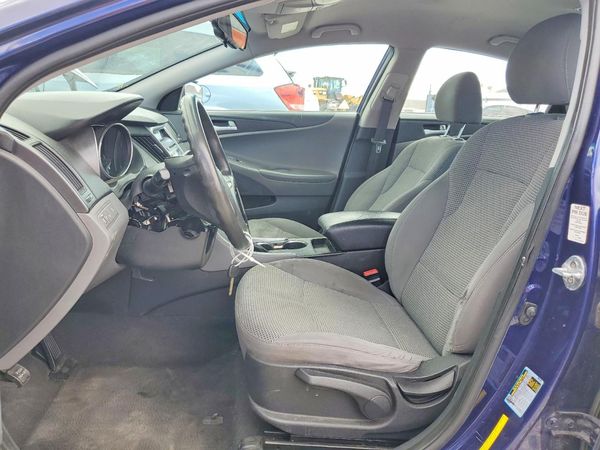 2012 HYUNDAI SONATA