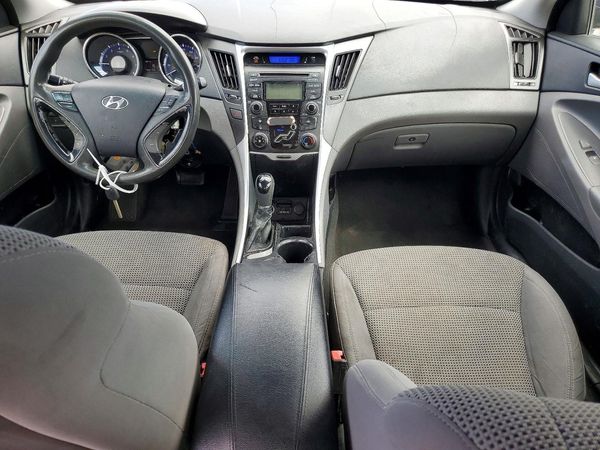 2012 HYUNDAI SONATA