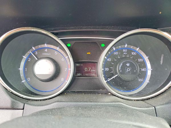 2012 HYUNDAI SONATA