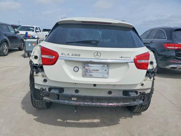 2015 MERCEDES-BENZ GLA GLA250 4-MATIC