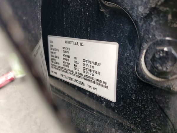 2024 TESLA MODEL Y