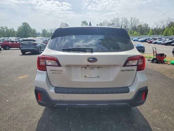 2018 SUBARU OUTBACK Premium+ES
