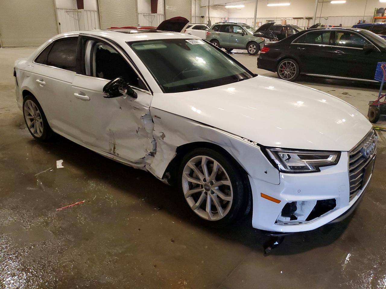 2019 AUDI A4 quattro Premium Plus
