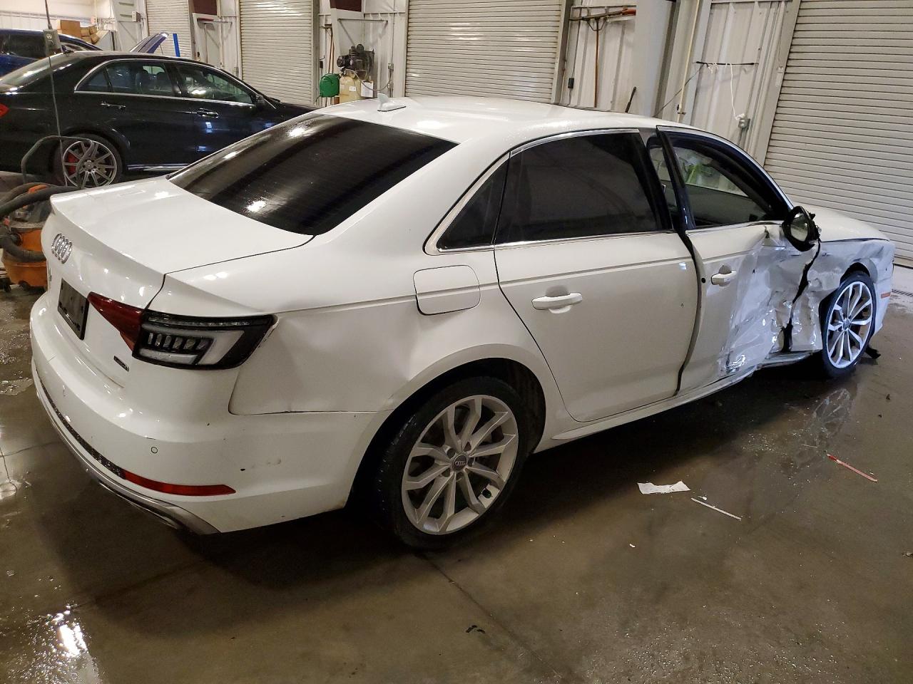 2019 AUDI A4 quattro Premium Plus