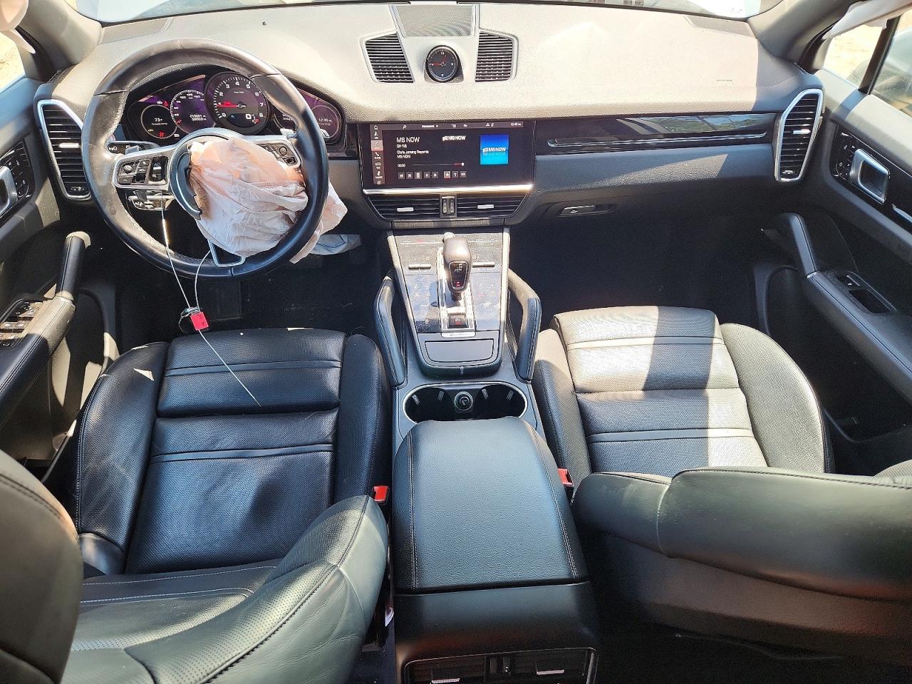 2021 PORSCHE CAYENNE