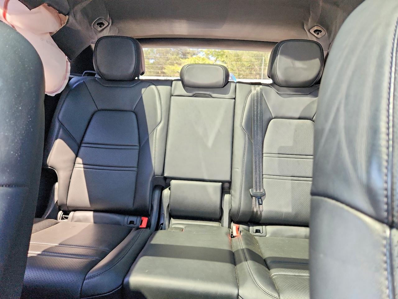 2021 PORSCHE CAYENNE