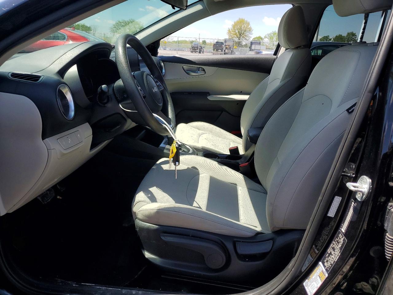 2022 KIA FORTE FE, LXS