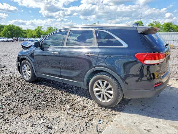 2016 KIA SORENTO L / LX