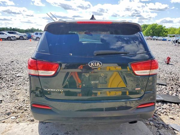 2016 KIA SORENTO L / LX
