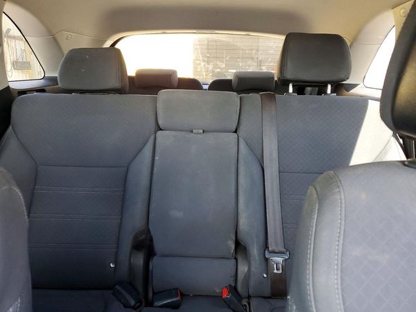 2016 KIA SORENTO L / LX