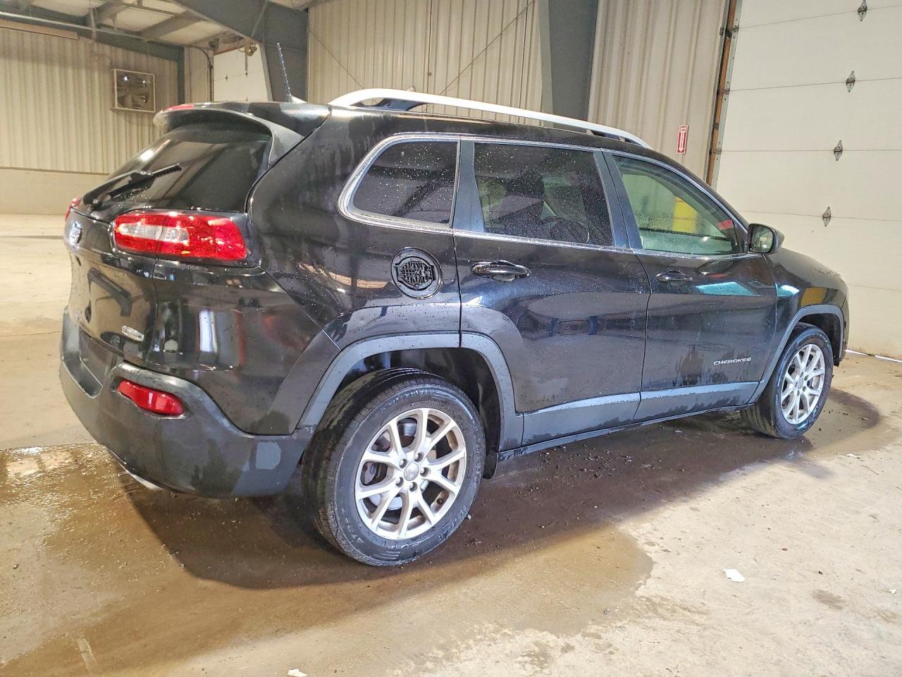 2017 JEEP CHEROKEE LATITUDE FWD