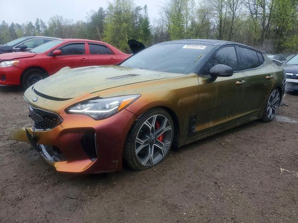 2020 KIA STINGER