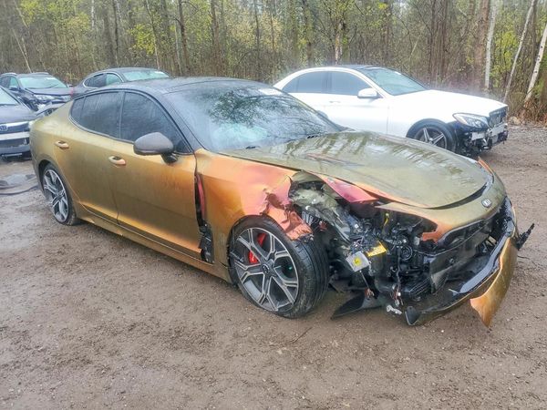 2020 KIA STINGER