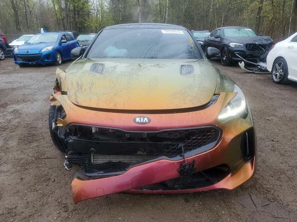 2020 KIA STINGER