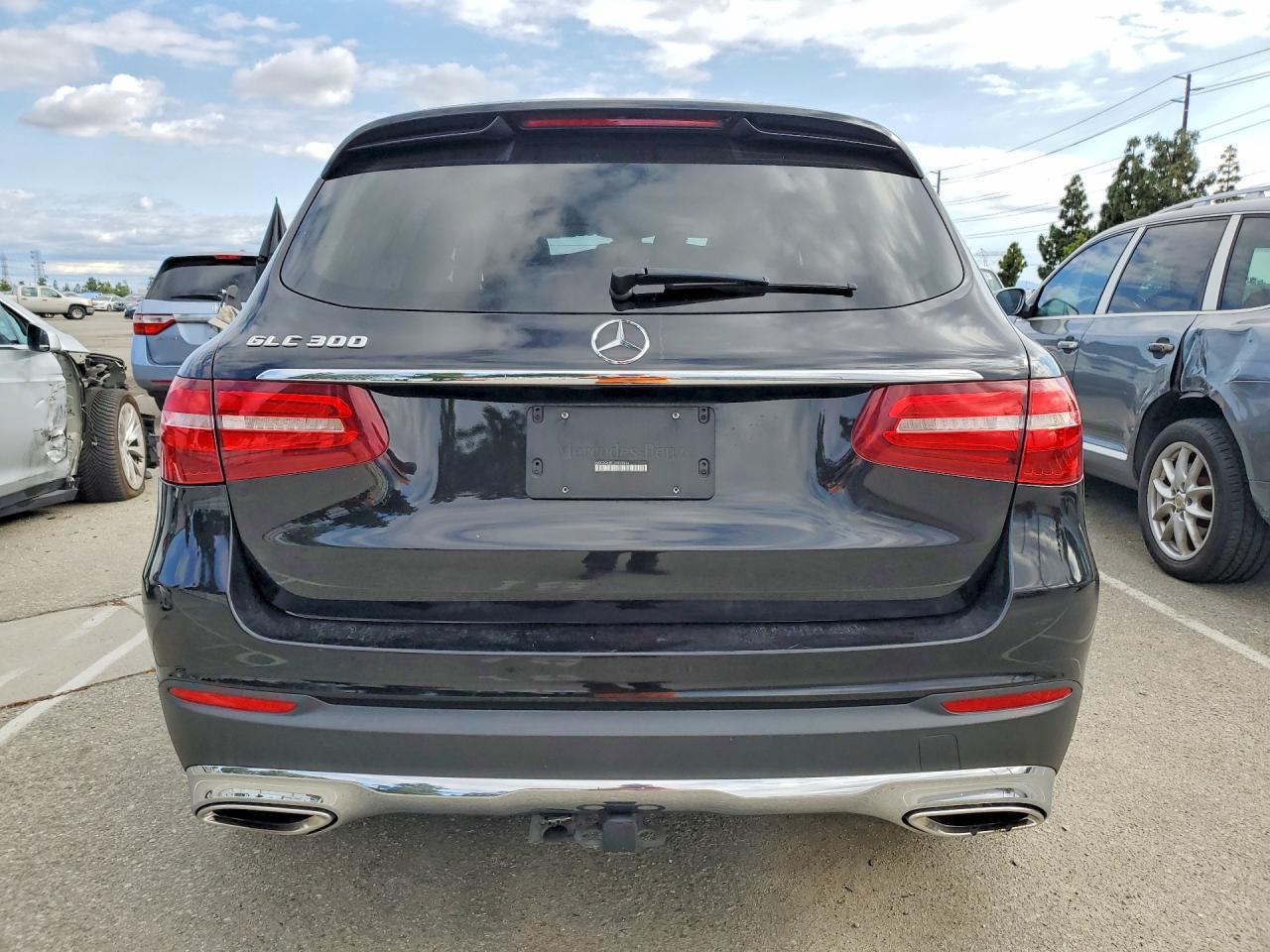 2018 MERCEDES-BENZ GLC GLC300
