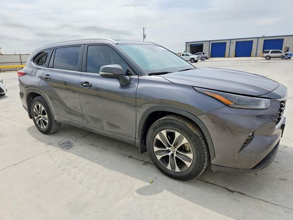 2023 TOYOTA HIGHLANDER