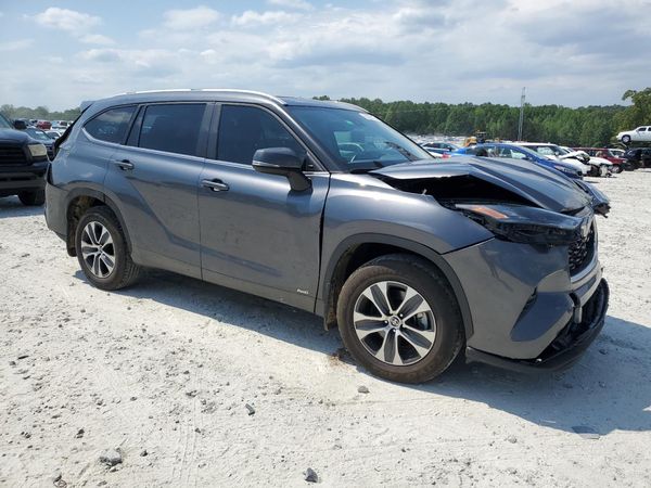 2023 TOYOTA HIGHLANDER