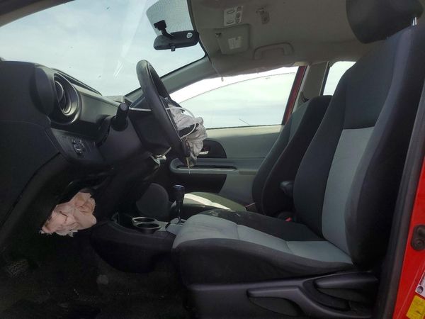 2014 TOYOTA PRIUS — DENT