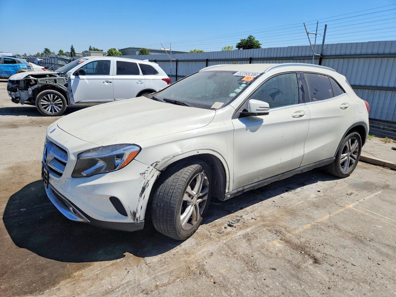 2016 MERCEDES-BENZ GLA
