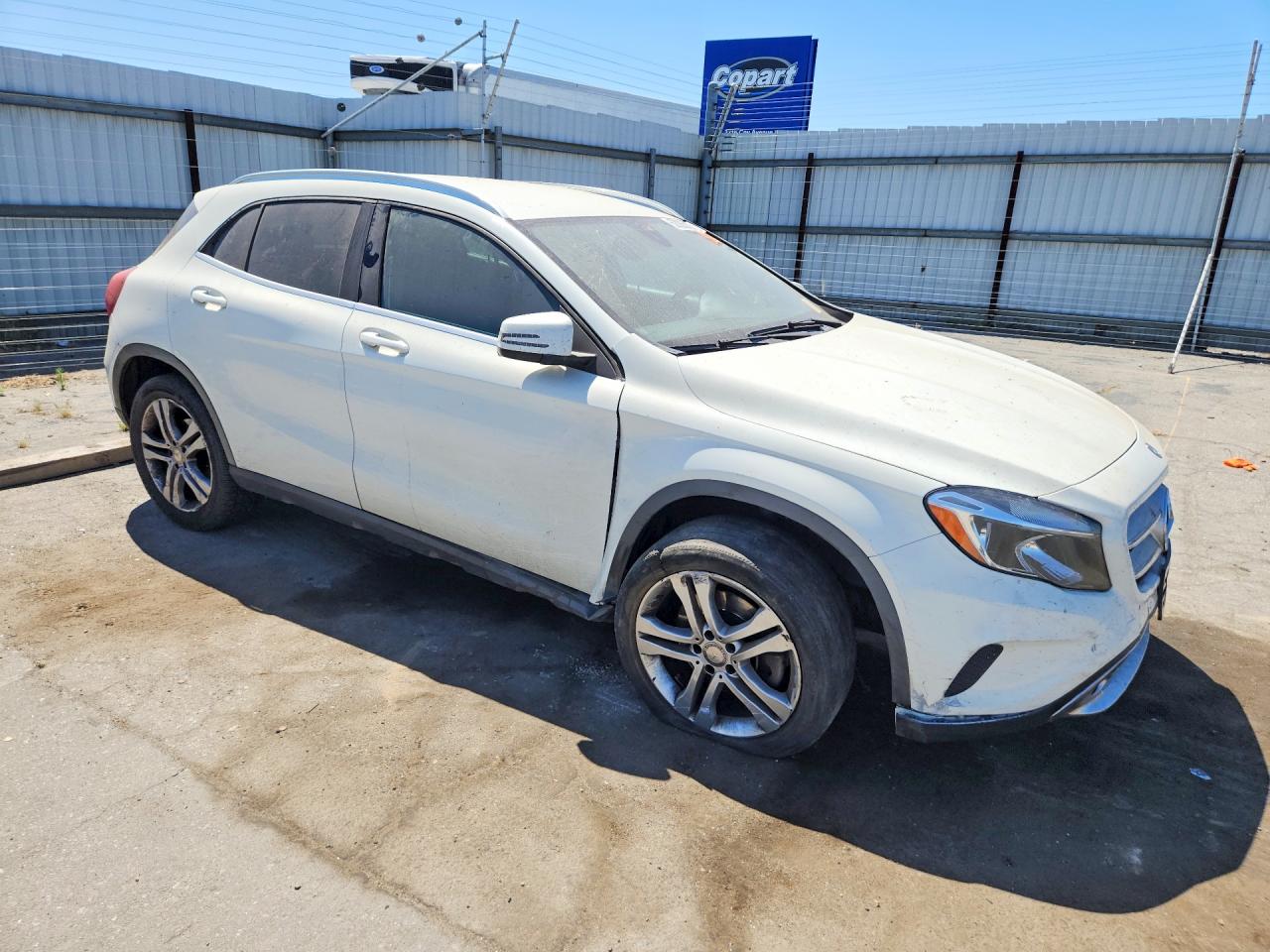 2016 MERCEDES-BENZ GLA