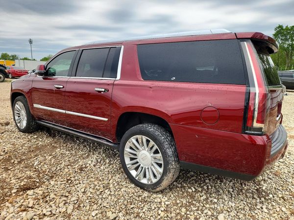 2017 CADILLAC ESCALADE ESV Platinum