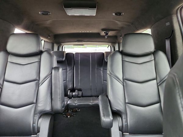 2017 CADILLAC ESCALADE ESV Platinum