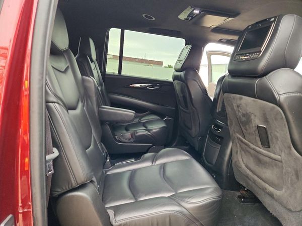 2017 CADILLAC ESCALADE ESV Platinum