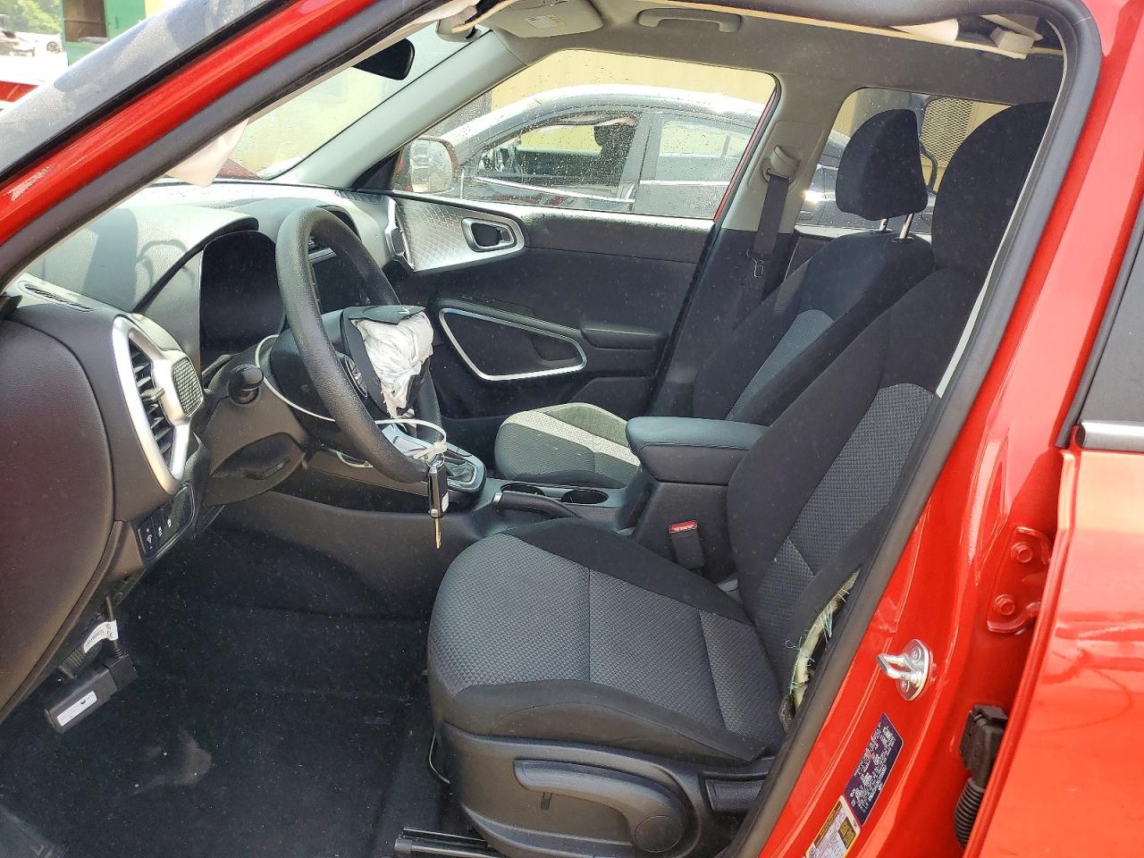 2025 KIA SOUL LX, S