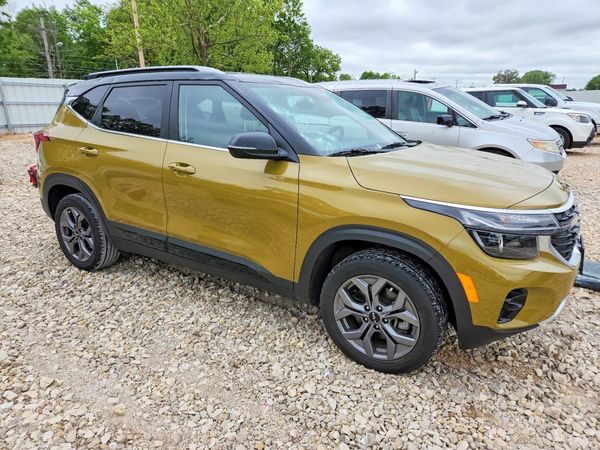 2024 KIA SELTOS S, X-Line