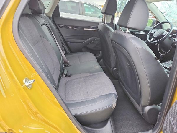 2024 KIA SELTOS S, X-Line