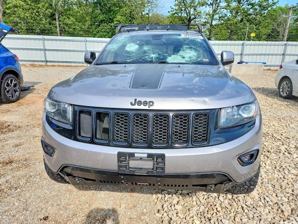 2015 JEEP GRAND CHEROKEE LAREDO 4X4