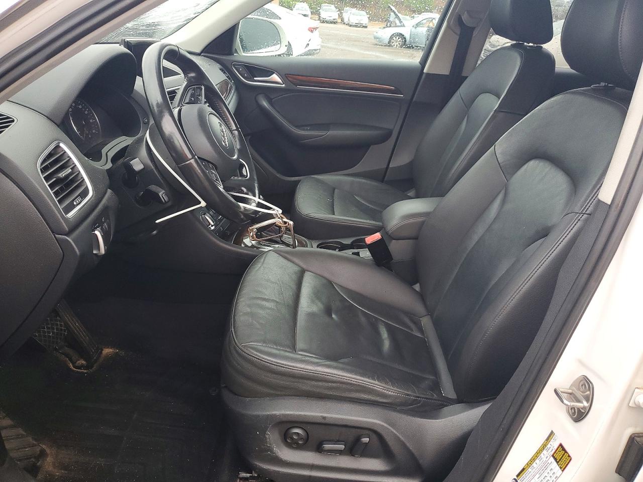 2015 AUDI Q3 quattro Premium Plus