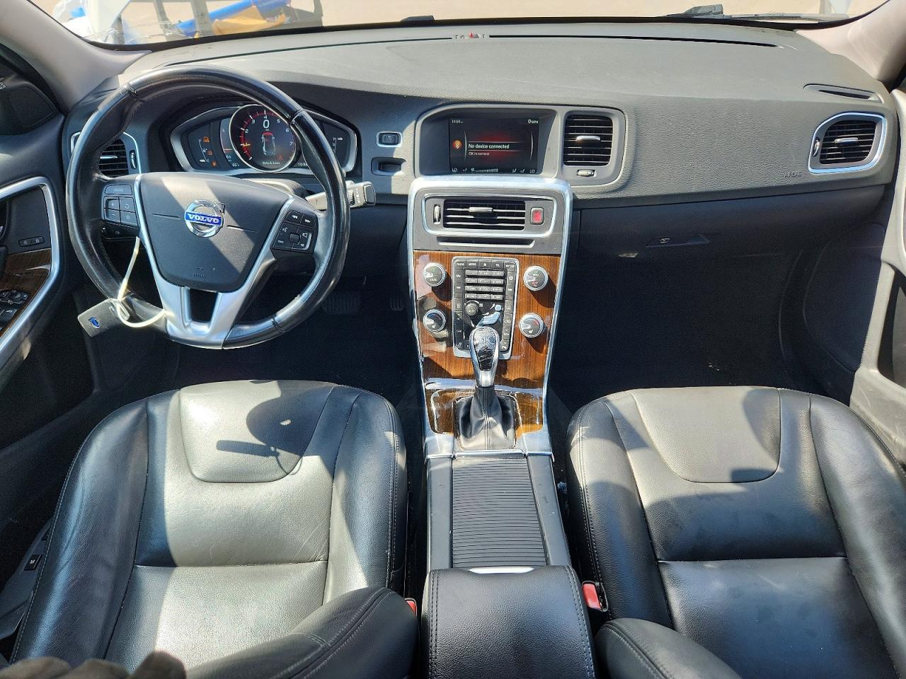 2015 VOLVO S60 Premier (non R design)