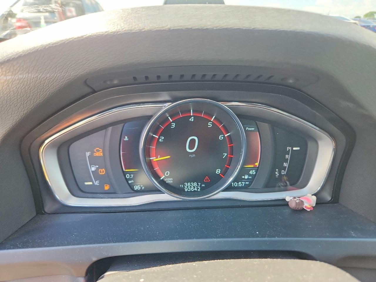 2015 VOLVO S60 Premier (non R design)