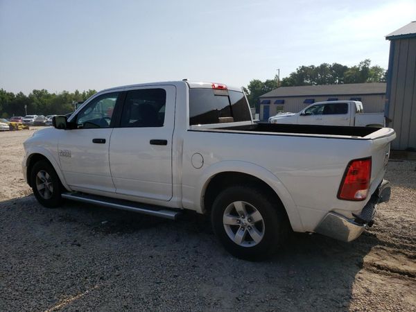 2015 RAM 1500 SLT