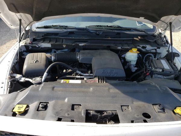 2015 RAM 1500 SLT