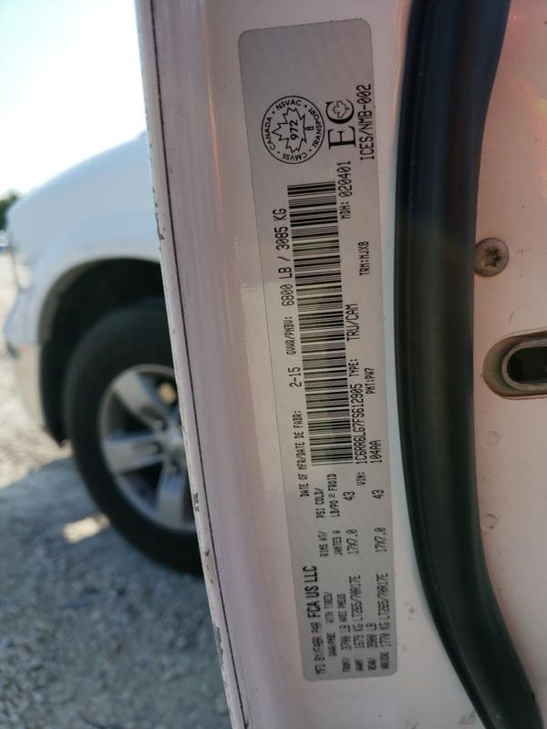 2015 RAM 1500 SLT