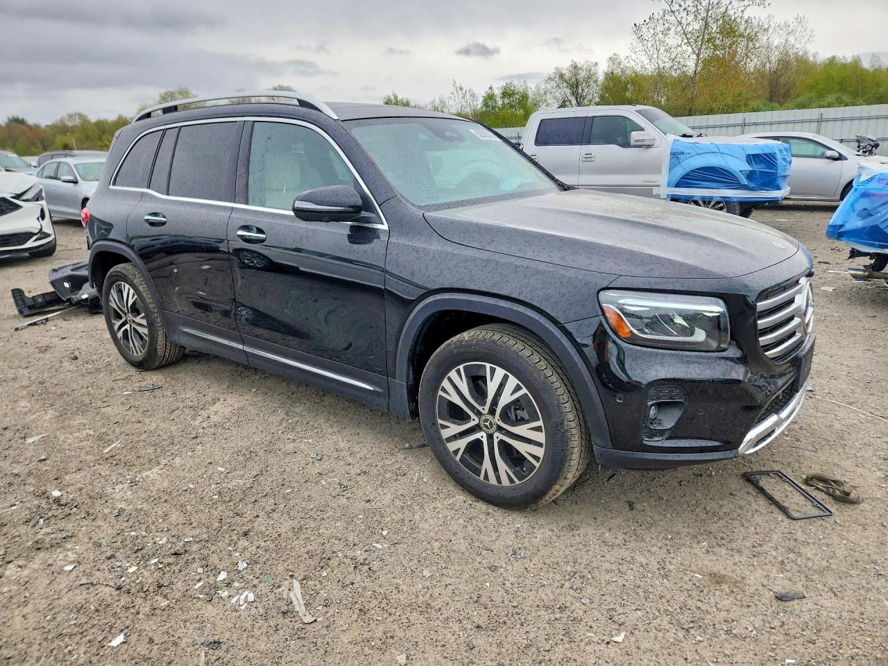 2025 MERCEDES-BENZ GLB