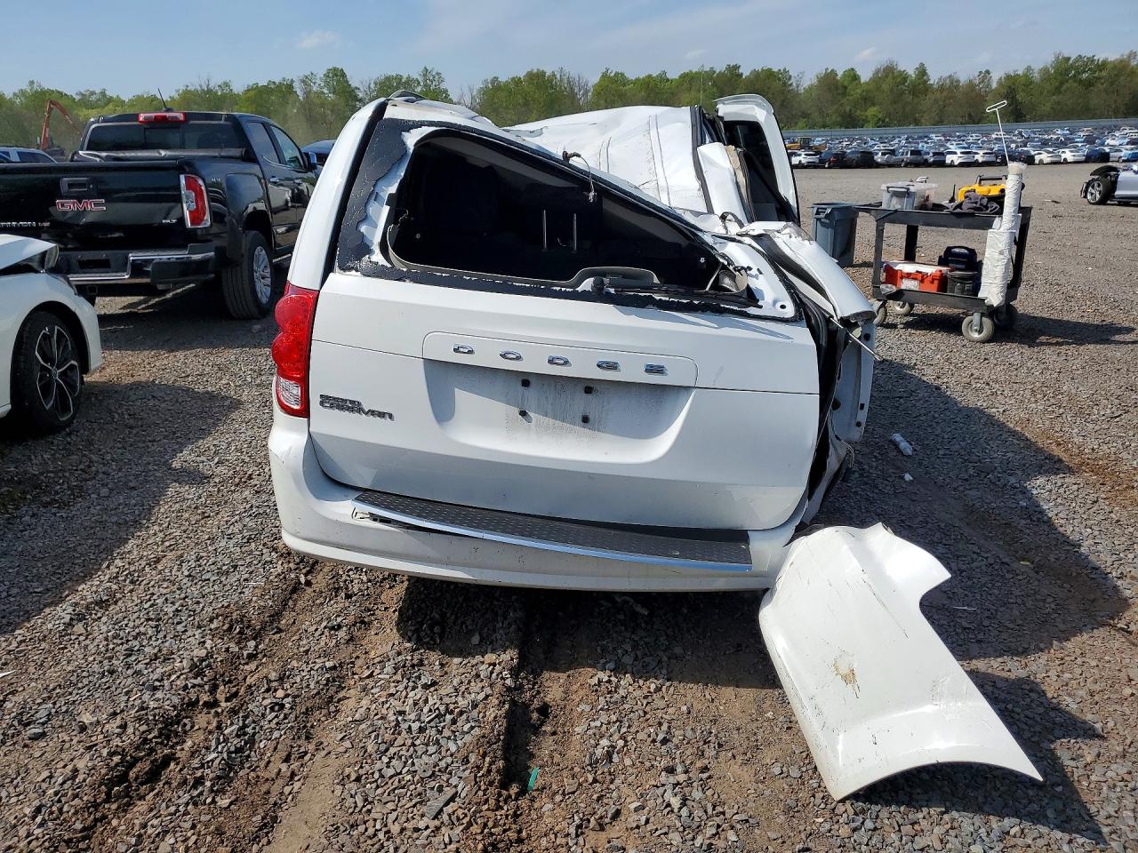 2014 DODGE GRAND CARAVAN SE