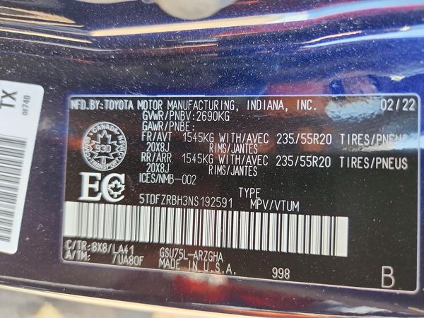 2022 TOYOTA HIGHLANDER Platinum
