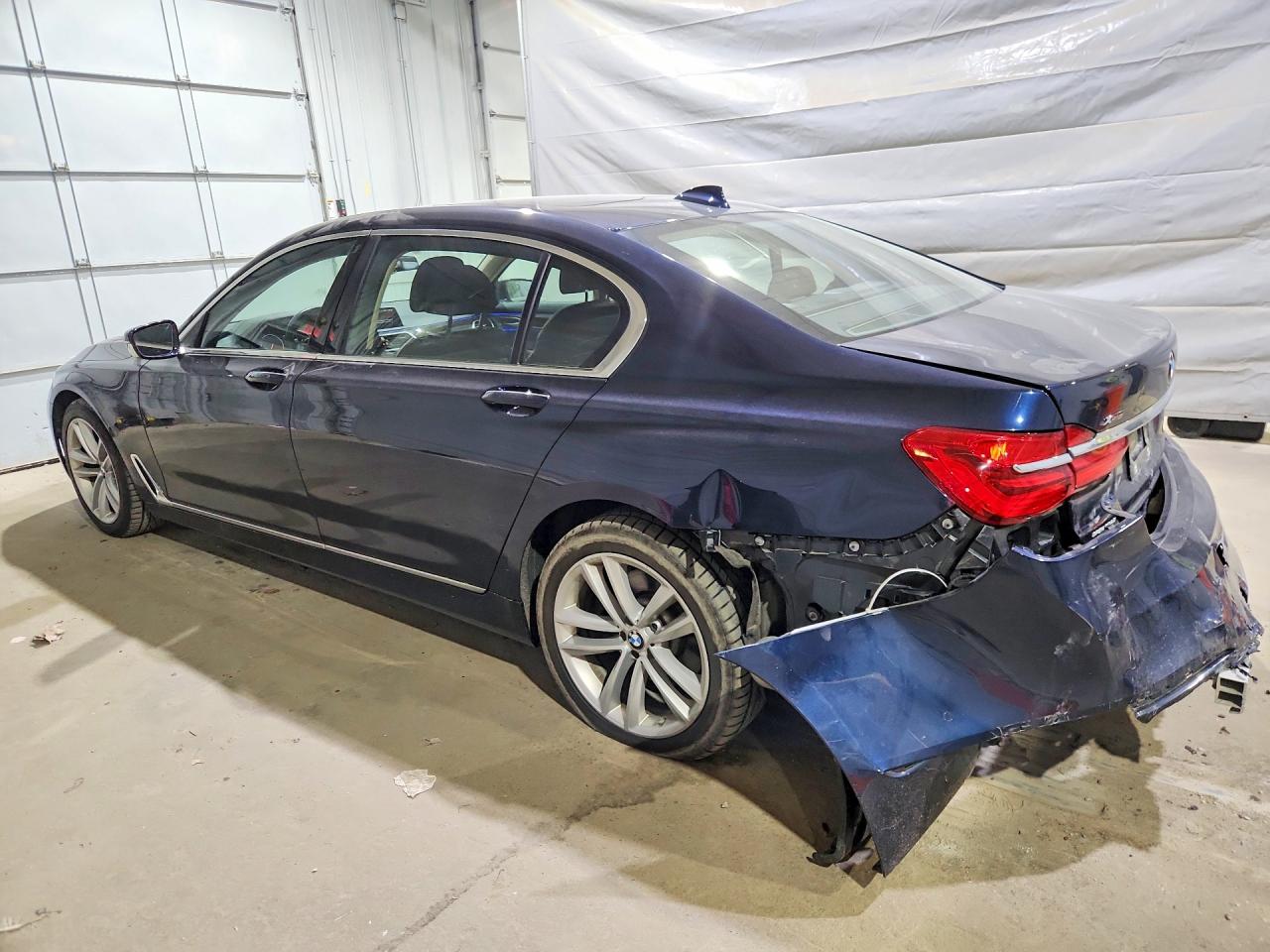 2019 BMW 750 xDrive