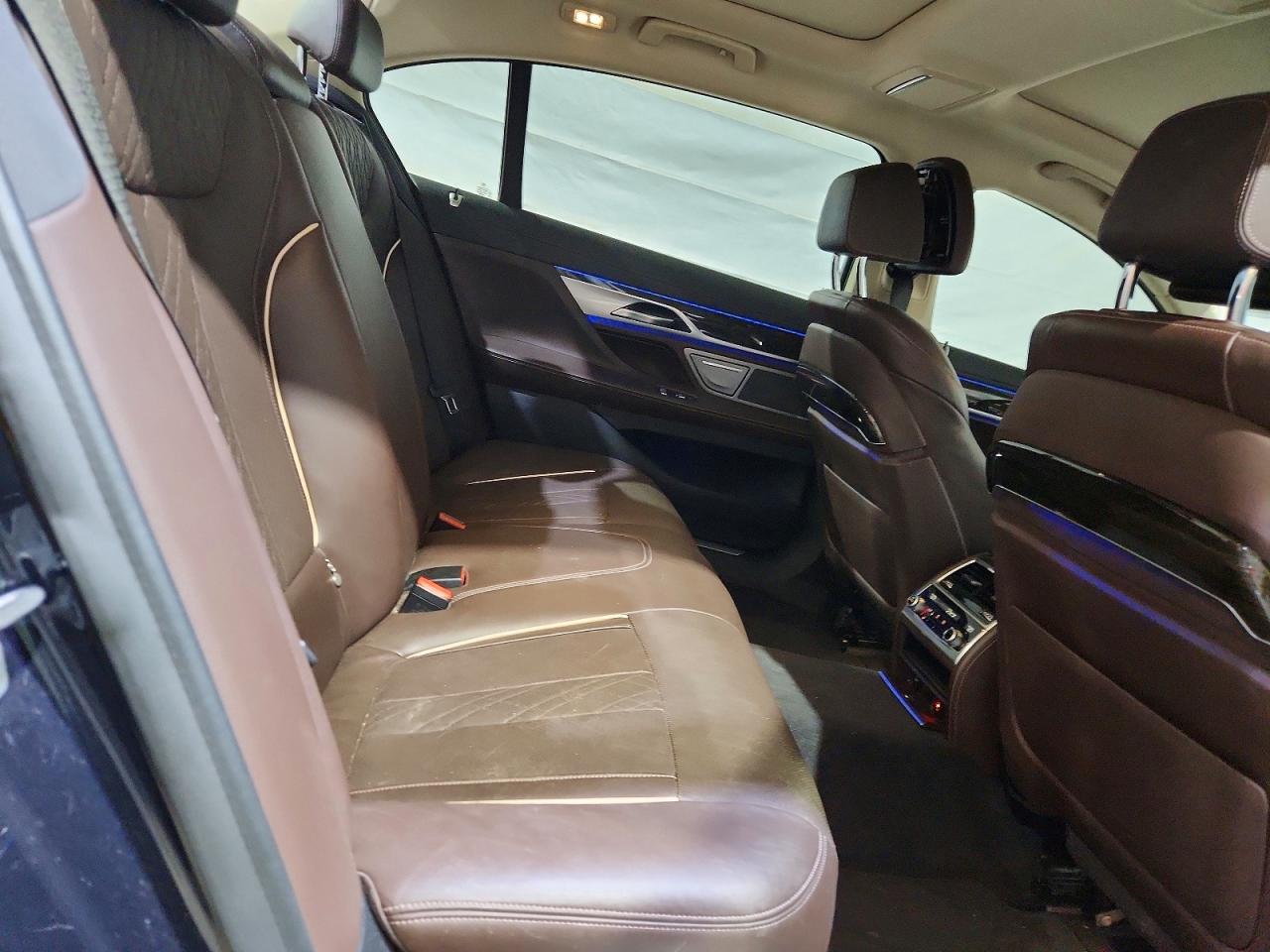 2019 BMW 750 xDrive