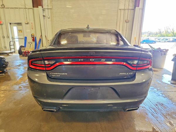 2015 DODGE CHARGER SXT